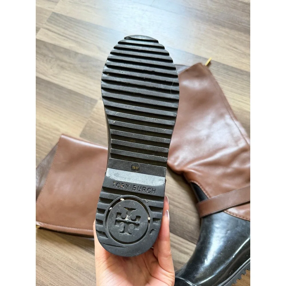 Tory Burch Rain Boots Womens Brown Black Good Tall Leather Rubber Logo Buckle